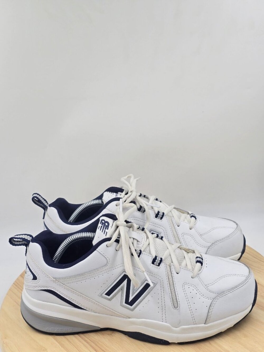 New Balance Men's 608v5 Low Top Running Shoes MX608WN5 Sz 9 4E